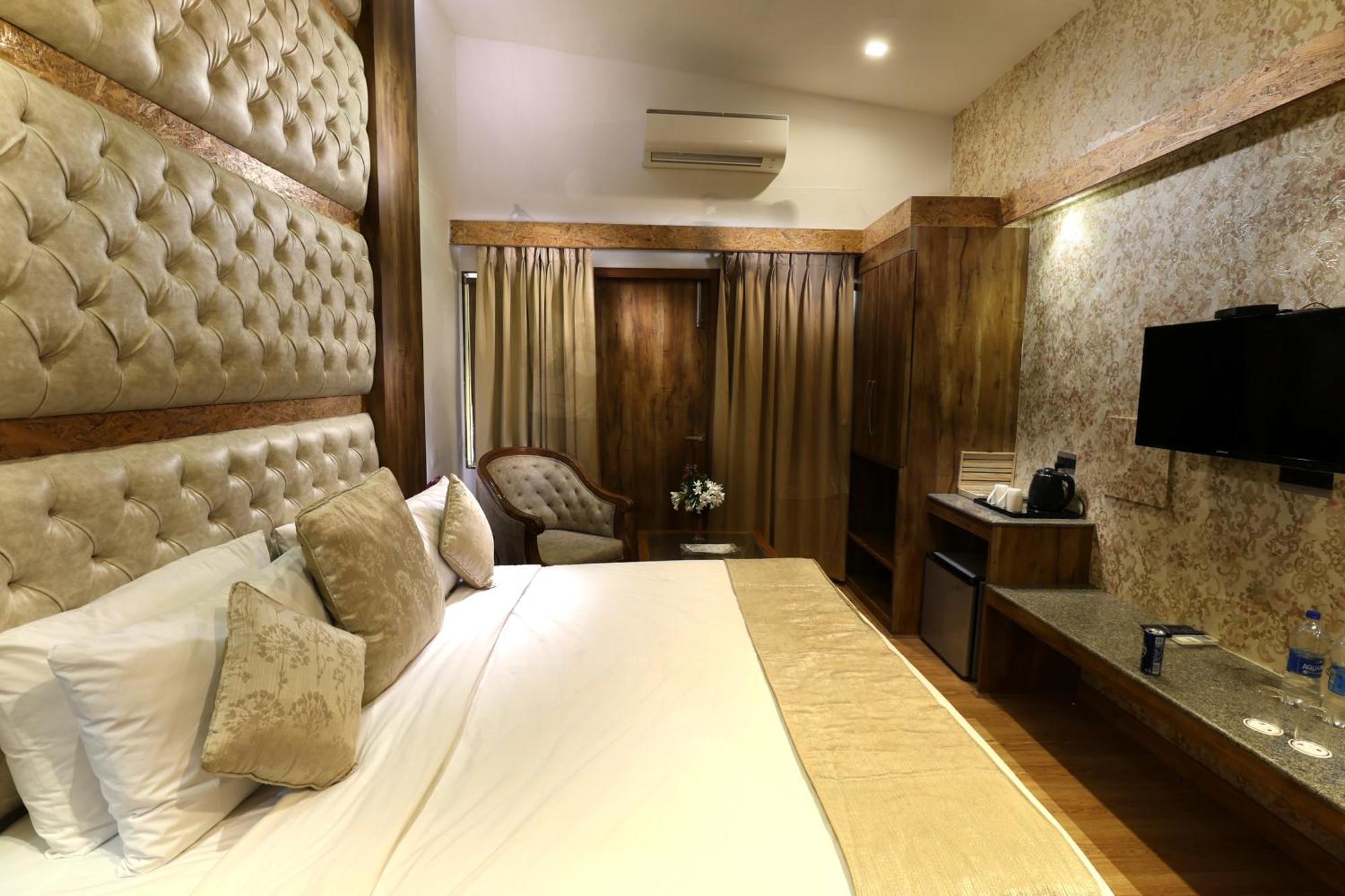 Hunky Dory Resort And Spa Dhar Khurd Exterior foto