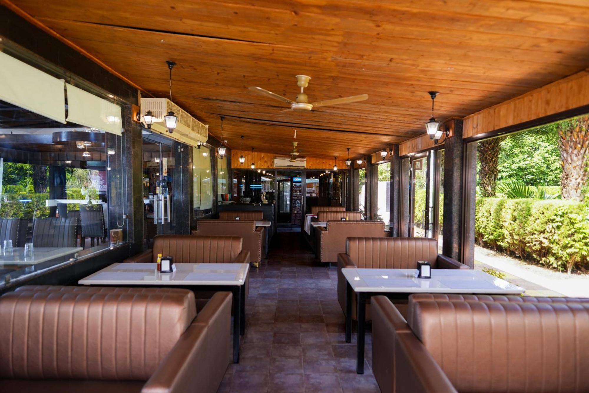 Hunky Dory Resort And Spa Dhar Khurd Exterior foto